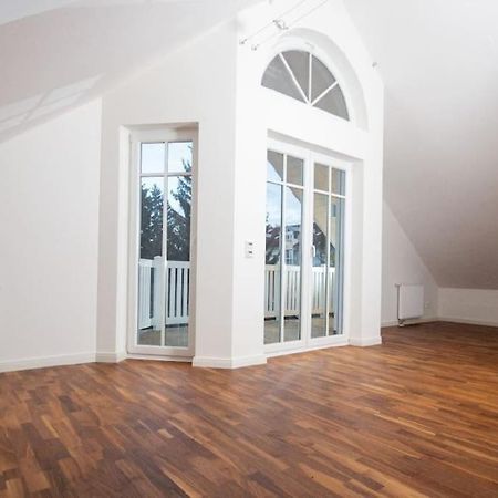 Phantastisches Haus Mit Pool Direkt In Muenchen Buitenkant foto